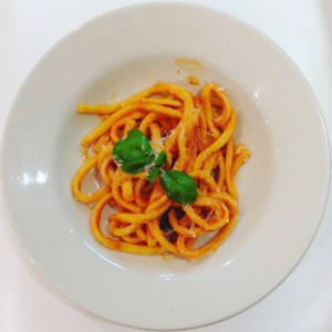 Pasta pomodoro.